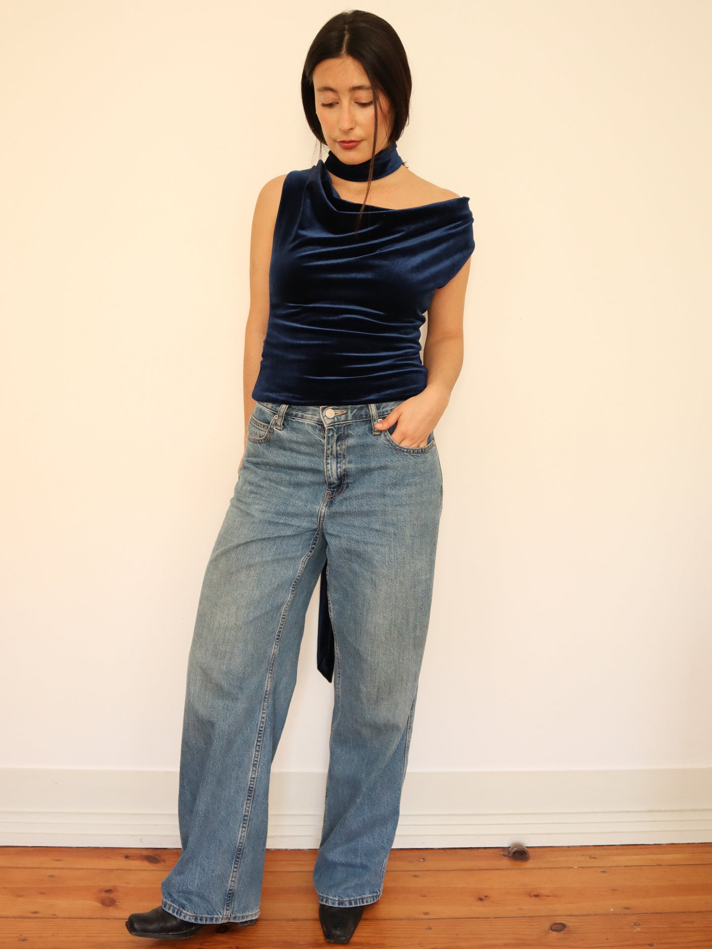 Velvet top with scarf