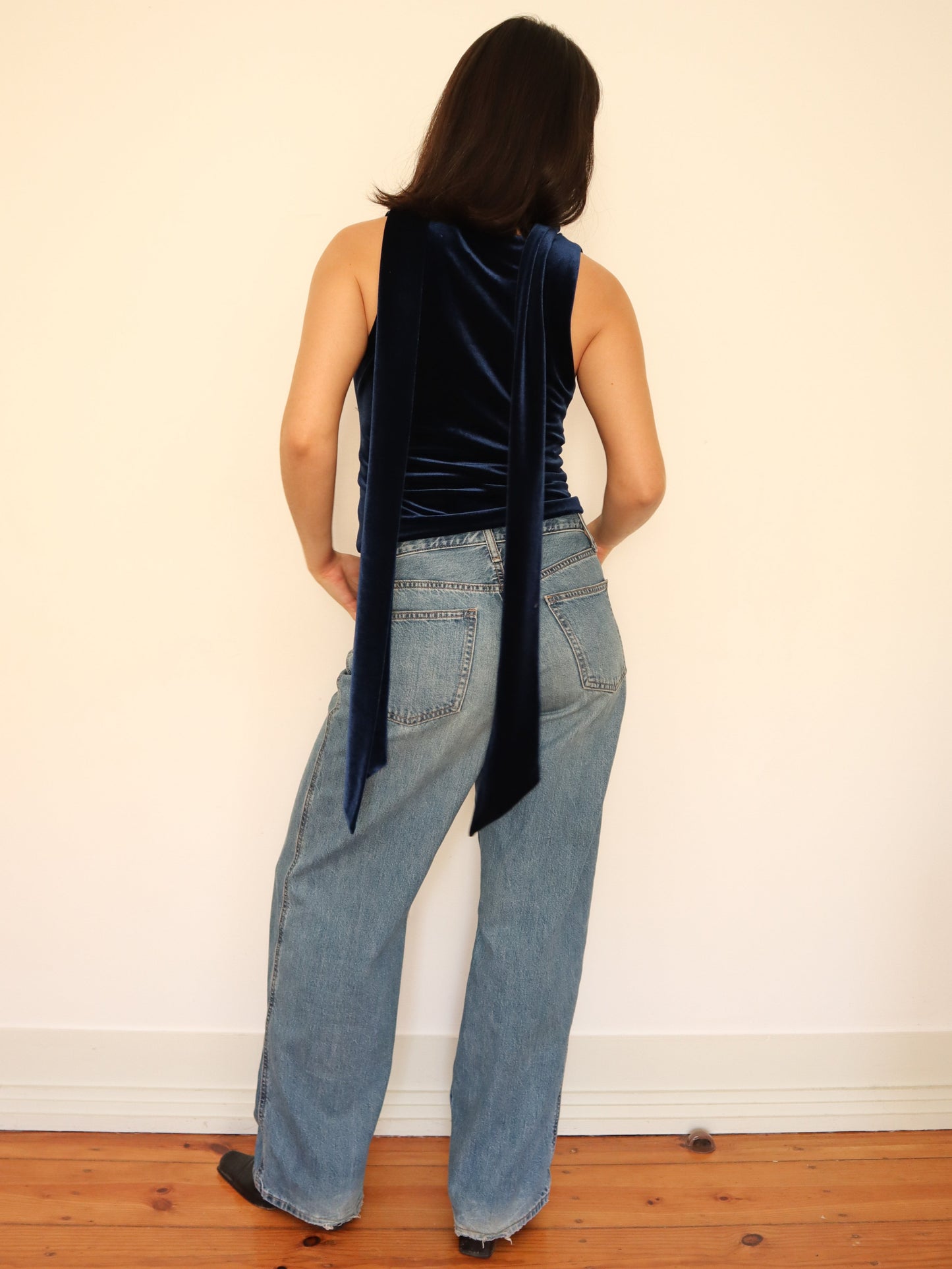 Velvet top with scarf