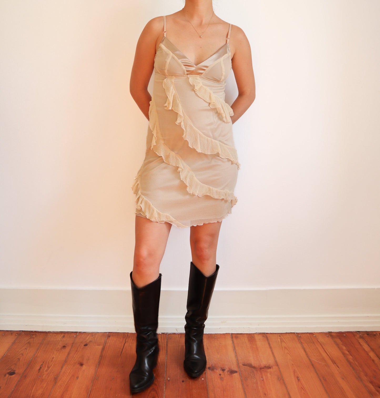 Beige frilly dress